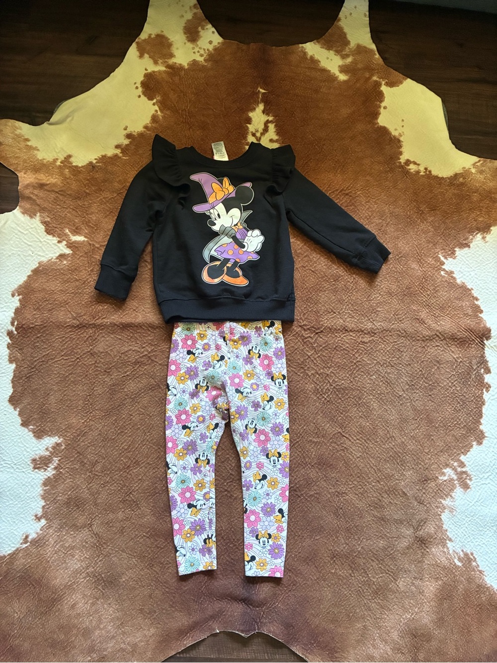 jumping beans Black Minnie Witch Sweatshirt with Pink & Purple Floral Leggings